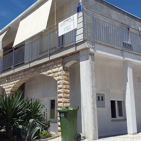 Apartmani Lamani Bibinje Zewnętrze zdjęcie
