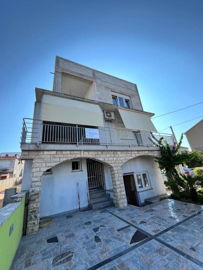 Apartmani Lamani Bibinje Zewnętrze zdjęcie
