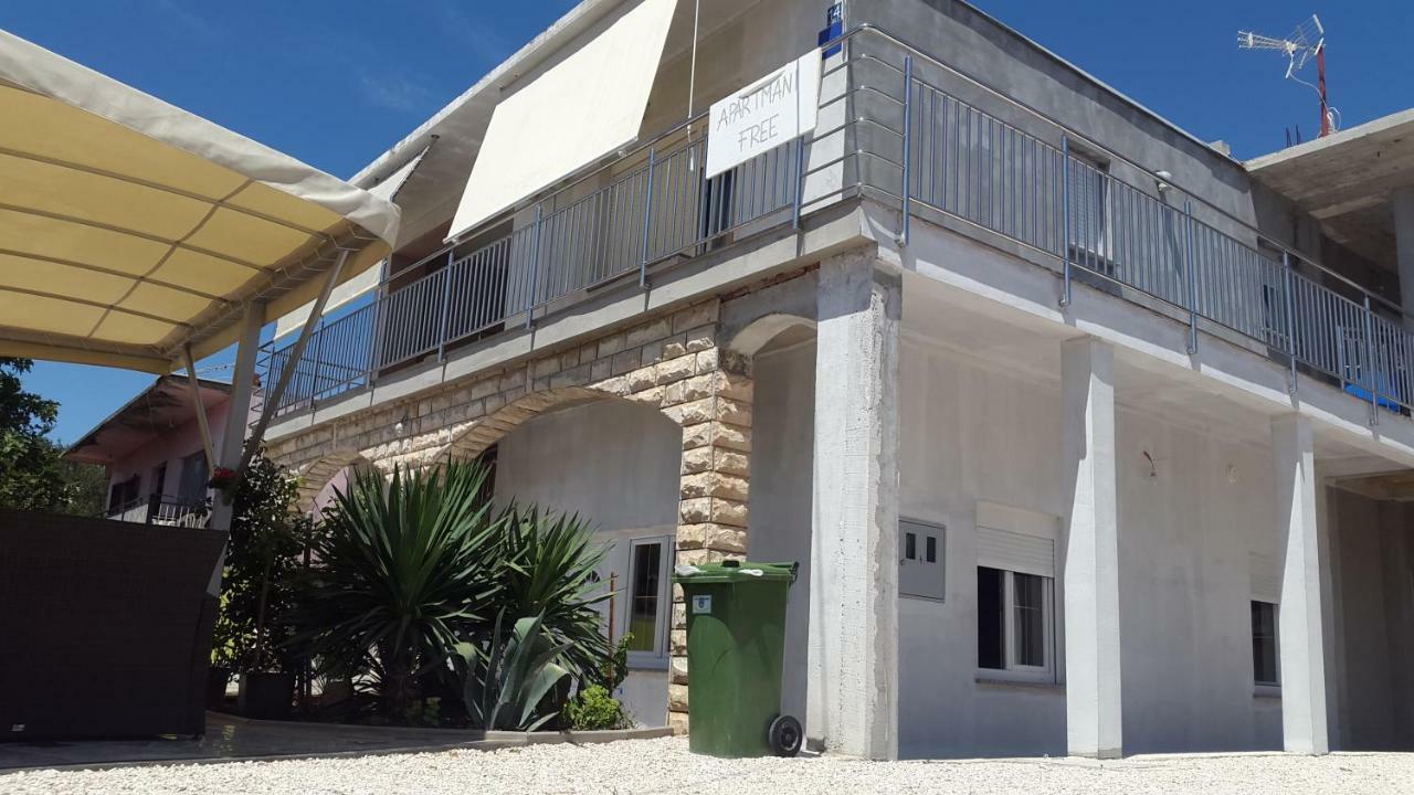 Apartmani Lamani Bibinje Zewnętrze zdjęcie
